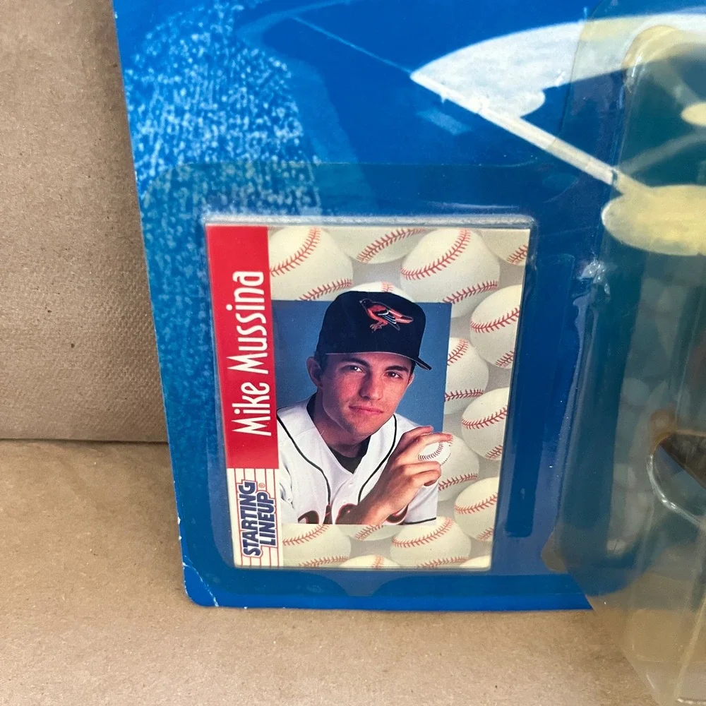 Kenner Starting Lineup 1997 Mike Mussina Baltimore Orioles Figure NIP